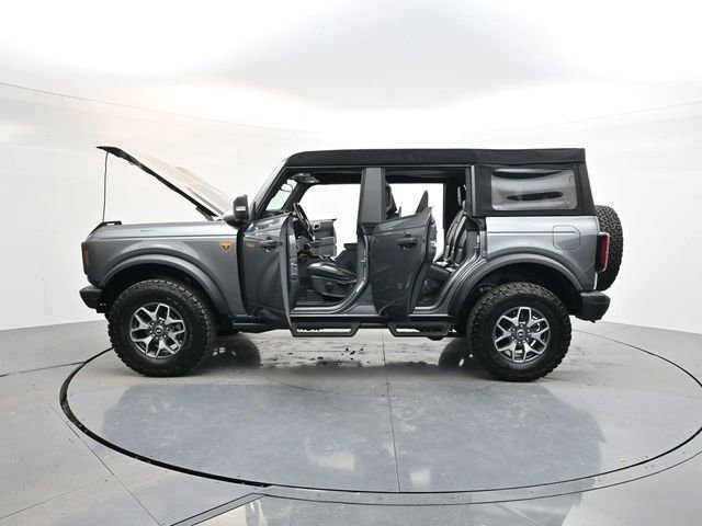 Used 2024 Ford Bronco Badlands image 42