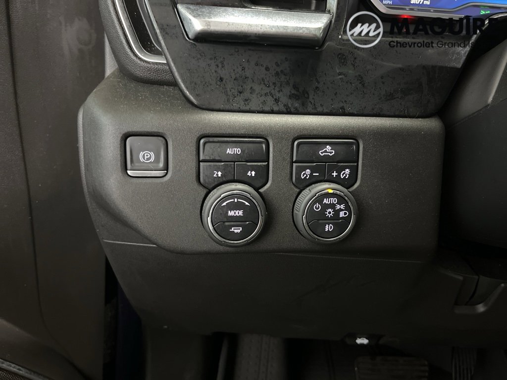 Used 2023 Chevrolet Silverado 1500 RST image 15