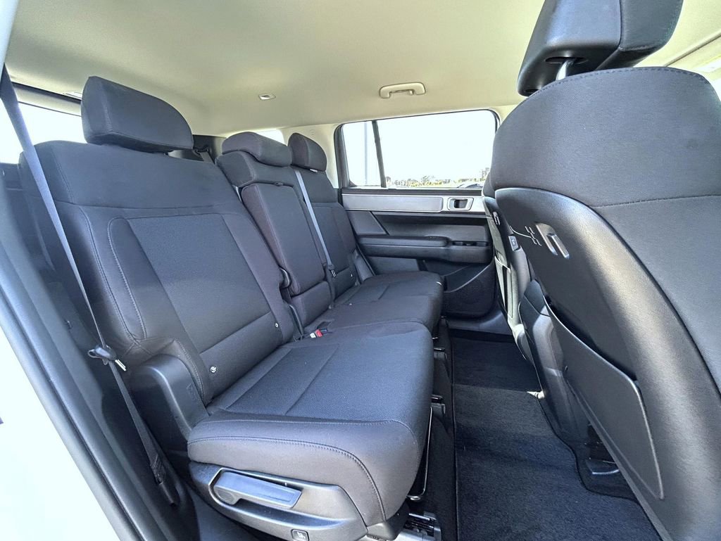 Used 2025 Hyundai Santa Fe SE image 20