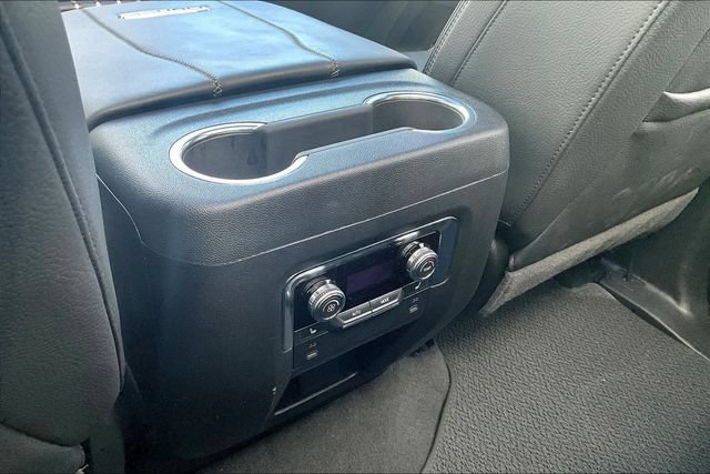 Used 2026 GMC Yukon Denali w/ Sun & Power Step Package AWD/4WD image 10