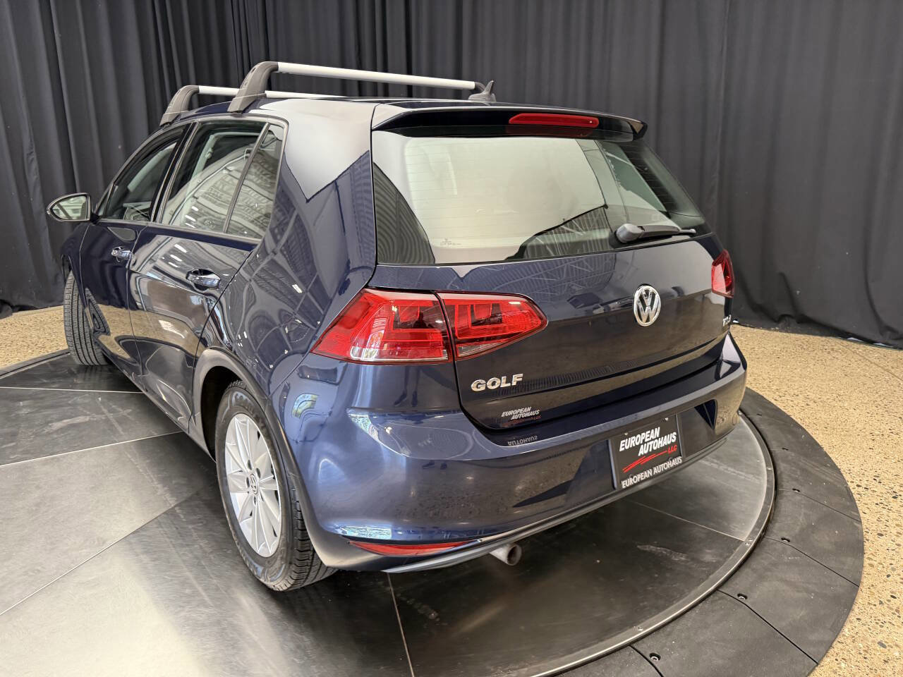 Used 2015 Volkswagen Golf SE FWD image 12