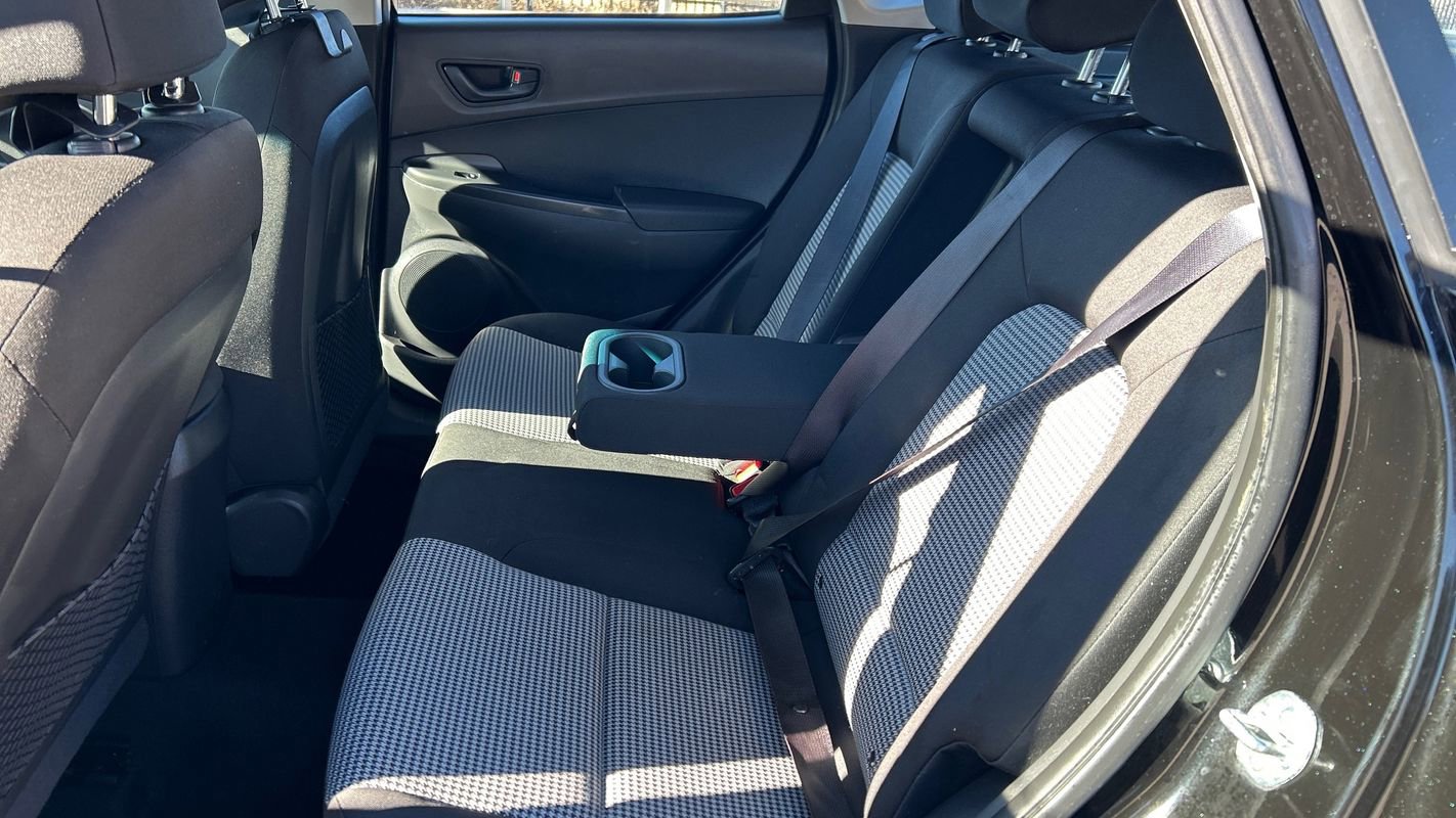 Used 2021 Hyundai Kona SE image 10