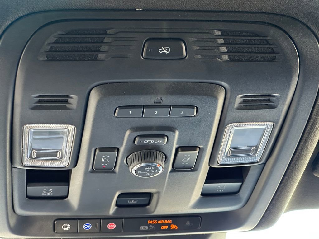 Used 2023 Cadillac Escalade Premium Luxury image 20