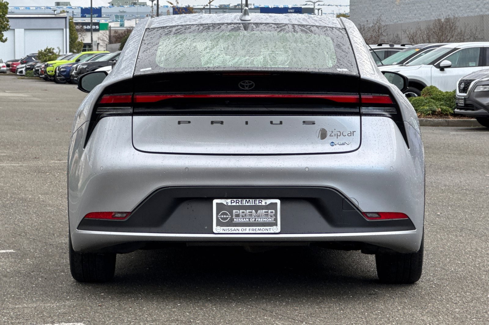 Used 2024 Toyota Prius LE image 5