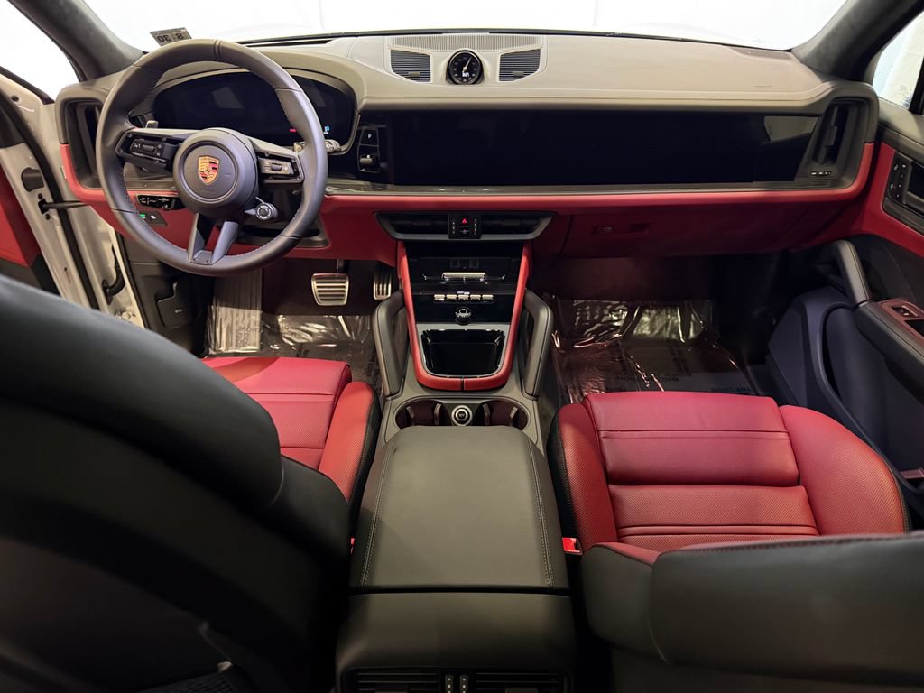 Certified 2025 Porsche Cayenne GTS AWD/4WD image 17