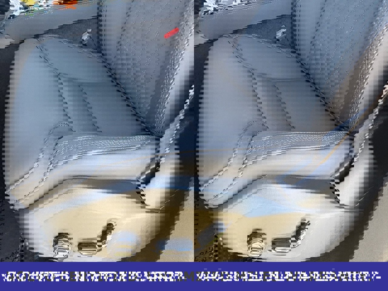 Certified 2025 Volvo XC90 B6 Plus image 28