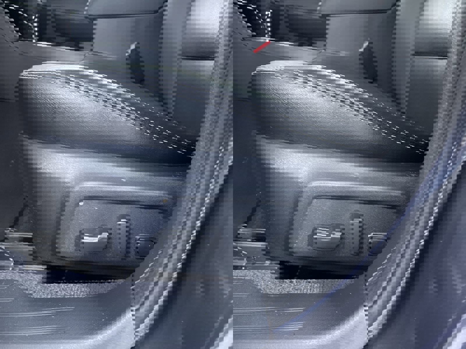 Used 2017 Subaru Outback 2.5i Limited image 12