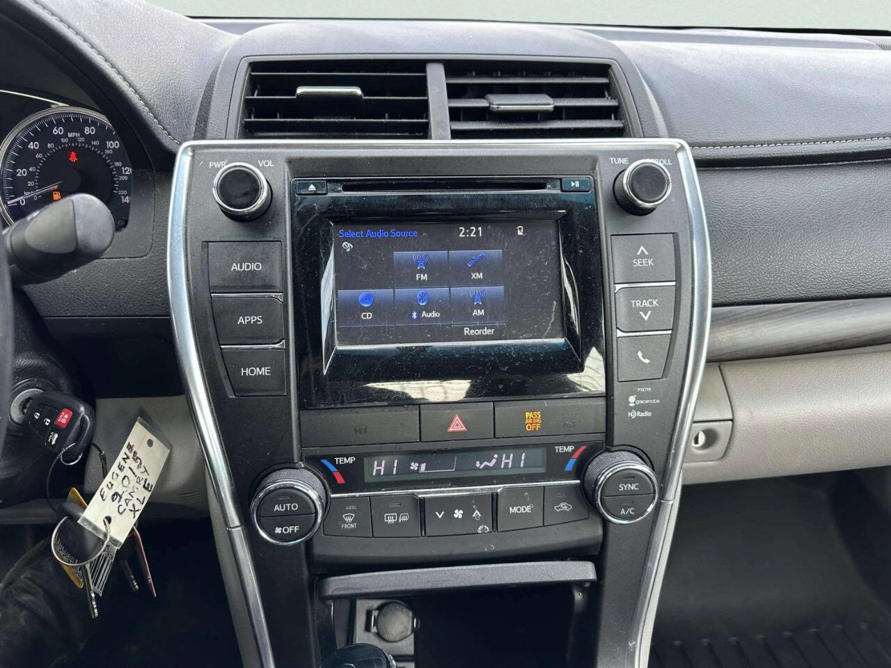 Used 2015 Toyota Camry XLE FWD image 28