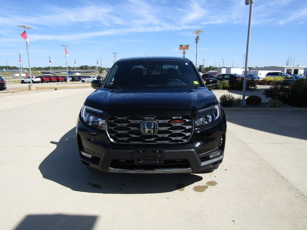 Used 2024 Honda Ridgeline TrailSport image 2