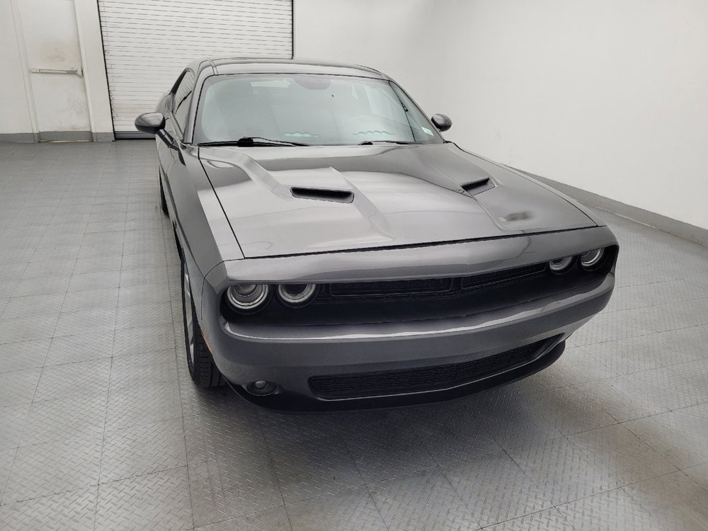 Used 2019 Dodge Challenger SXT RWD image 14