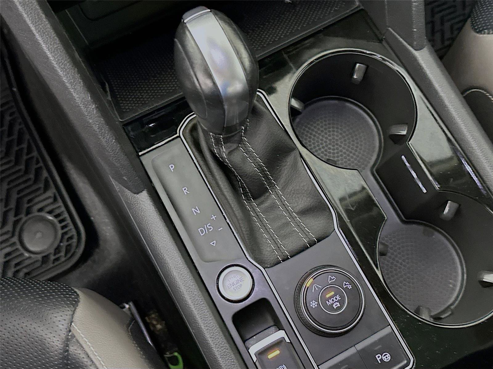 Used 2022 Volkswagen Atlas SEL Premium image 15