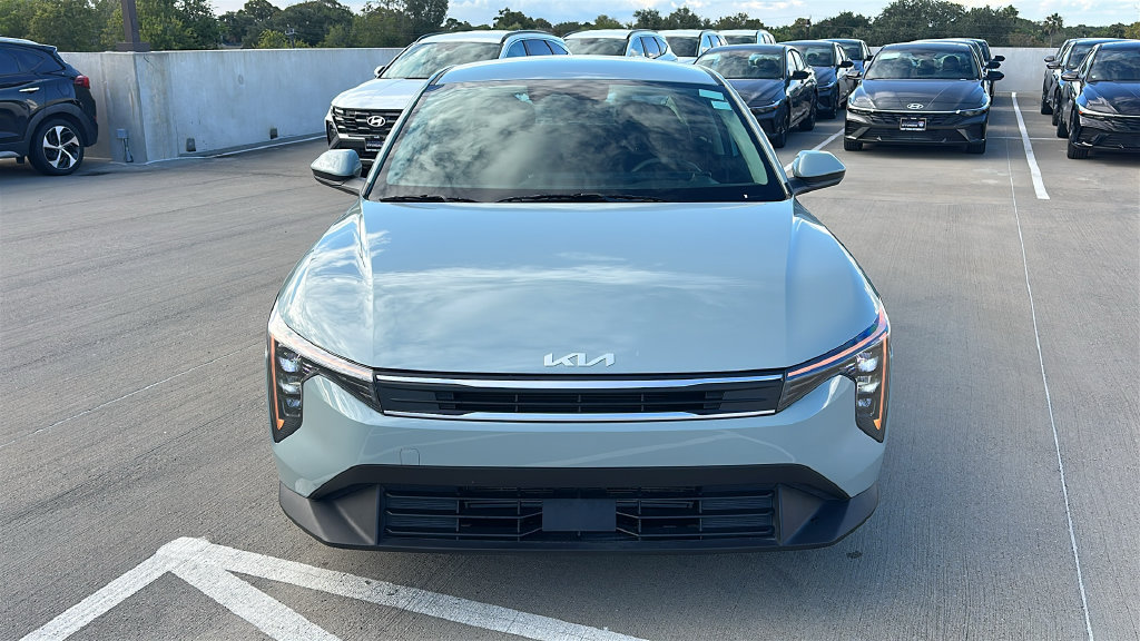 Used 2026 Kia K4 FWD image 7