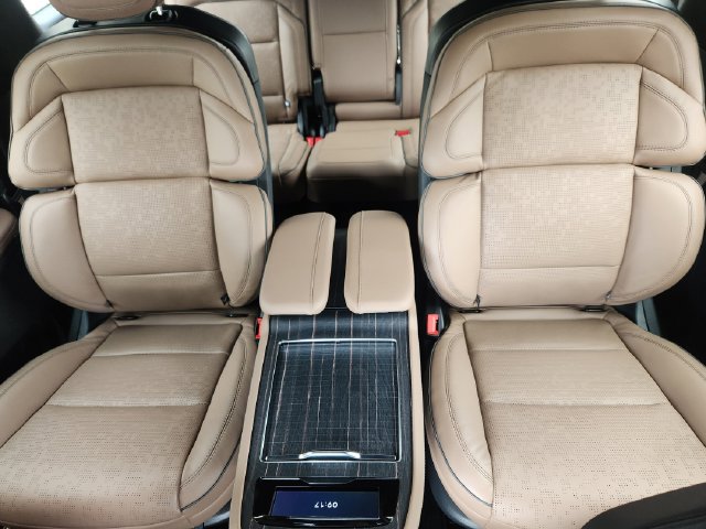 New 2026 Lincoln Navigator L Black Label AWD/4WD image 14