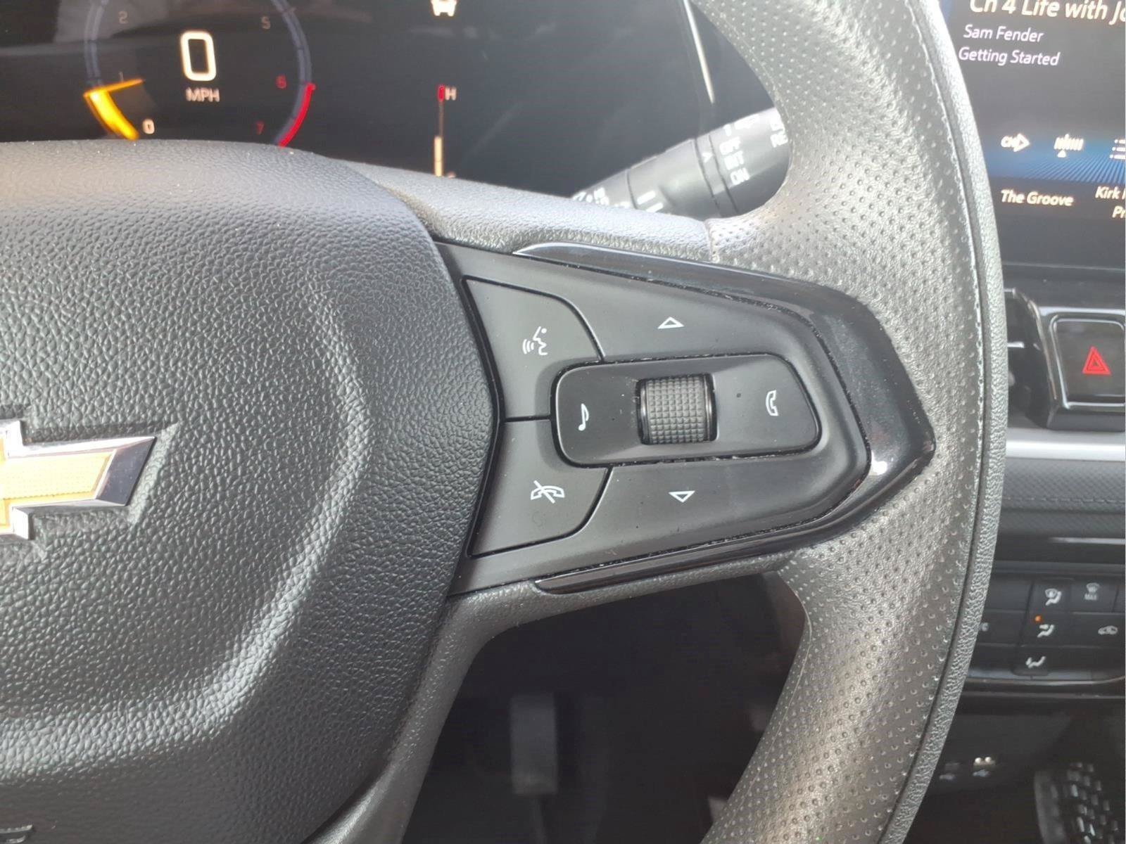 Used 2025 Chevrolet TrailBlazer LT AWD/4WD image 21