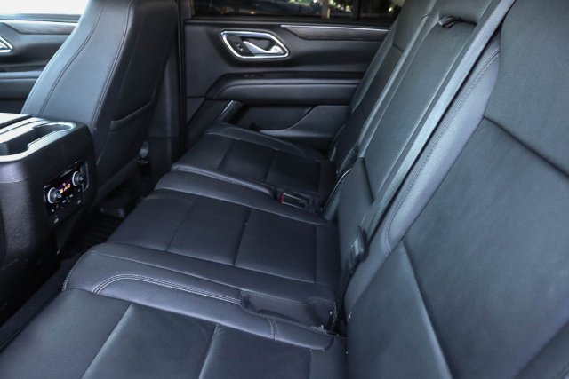 Used 2024 Chevrolet Tahoe LT w/ Luxury Package RWD image 18