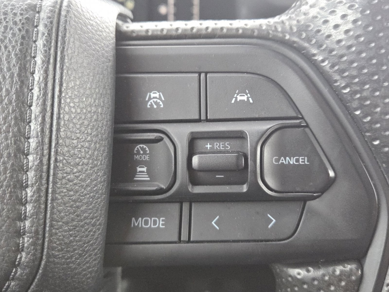 Used 2024 Toyota Tacoma SR5 image 7