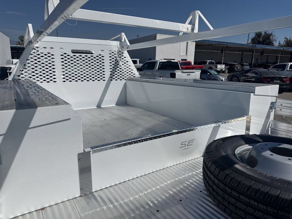 New 2026 Ford F350 XL w/ XL Chrome Package RWD image 30
