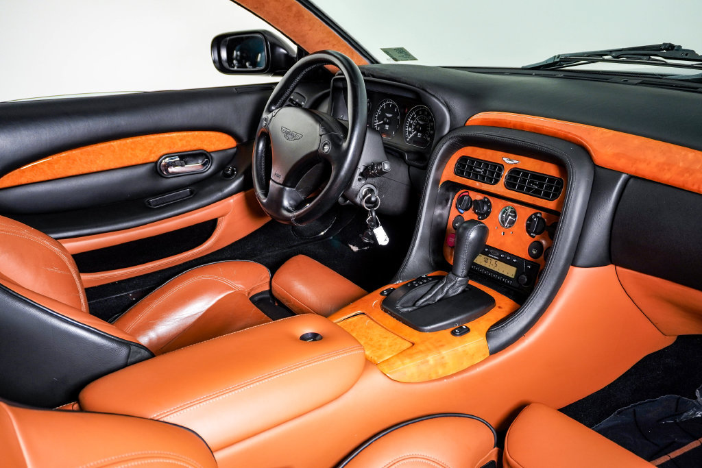 Used 2002 Aston Martin DB7 Vantage RWD image 16