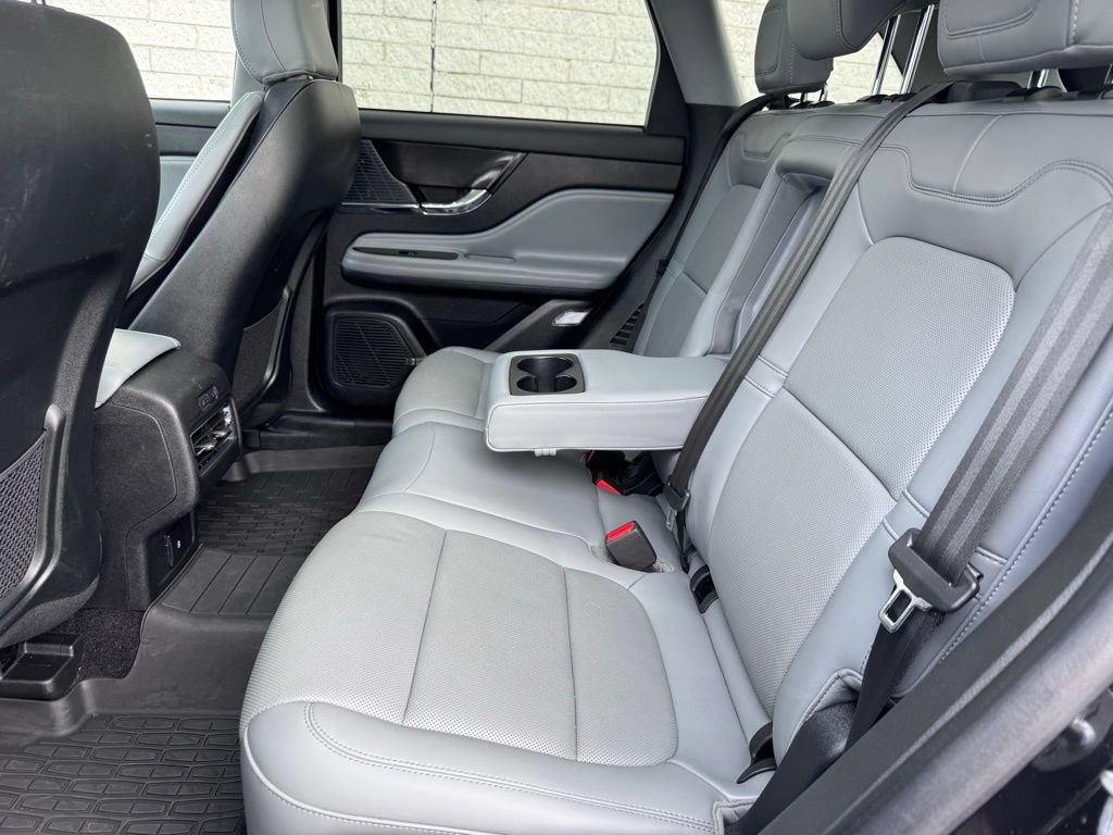 Used 2022 Lincoln Corsair AWD w/ Premium Package image 24