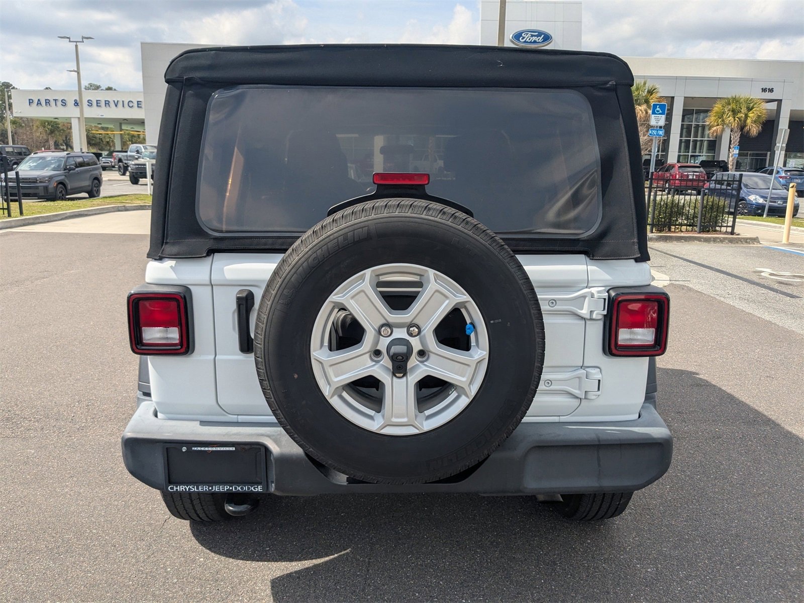 Used 2021 Jeep Wrangler Unlimited Sport image 5