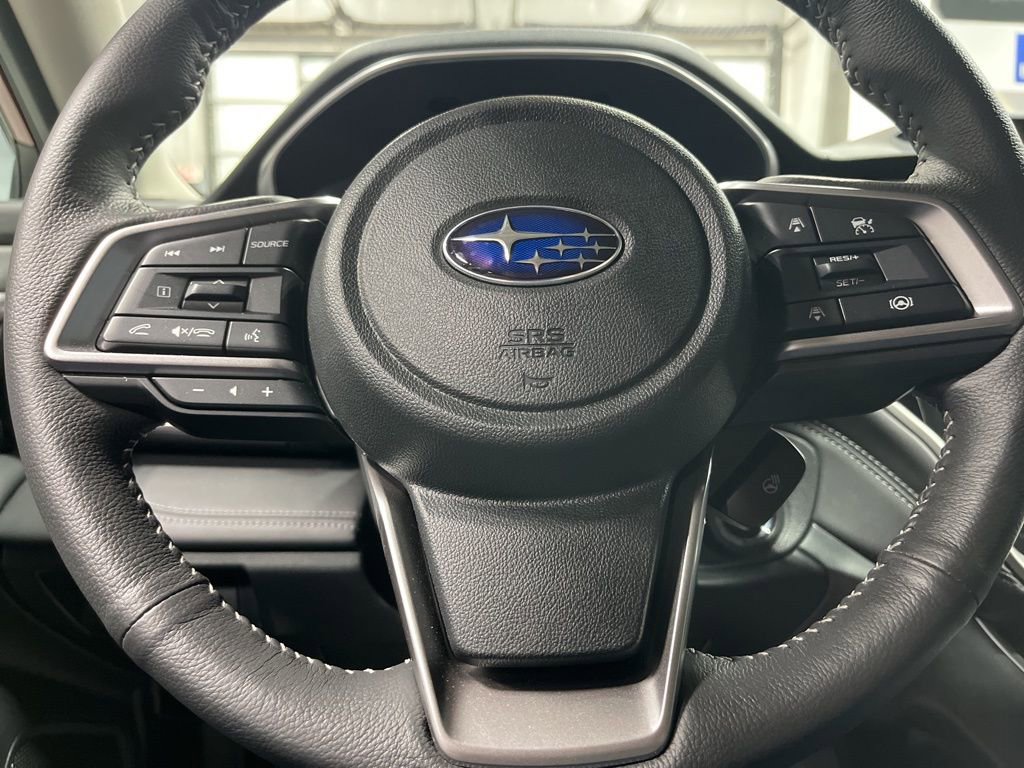 Used 2025 Subaru Outback Limited image 18
