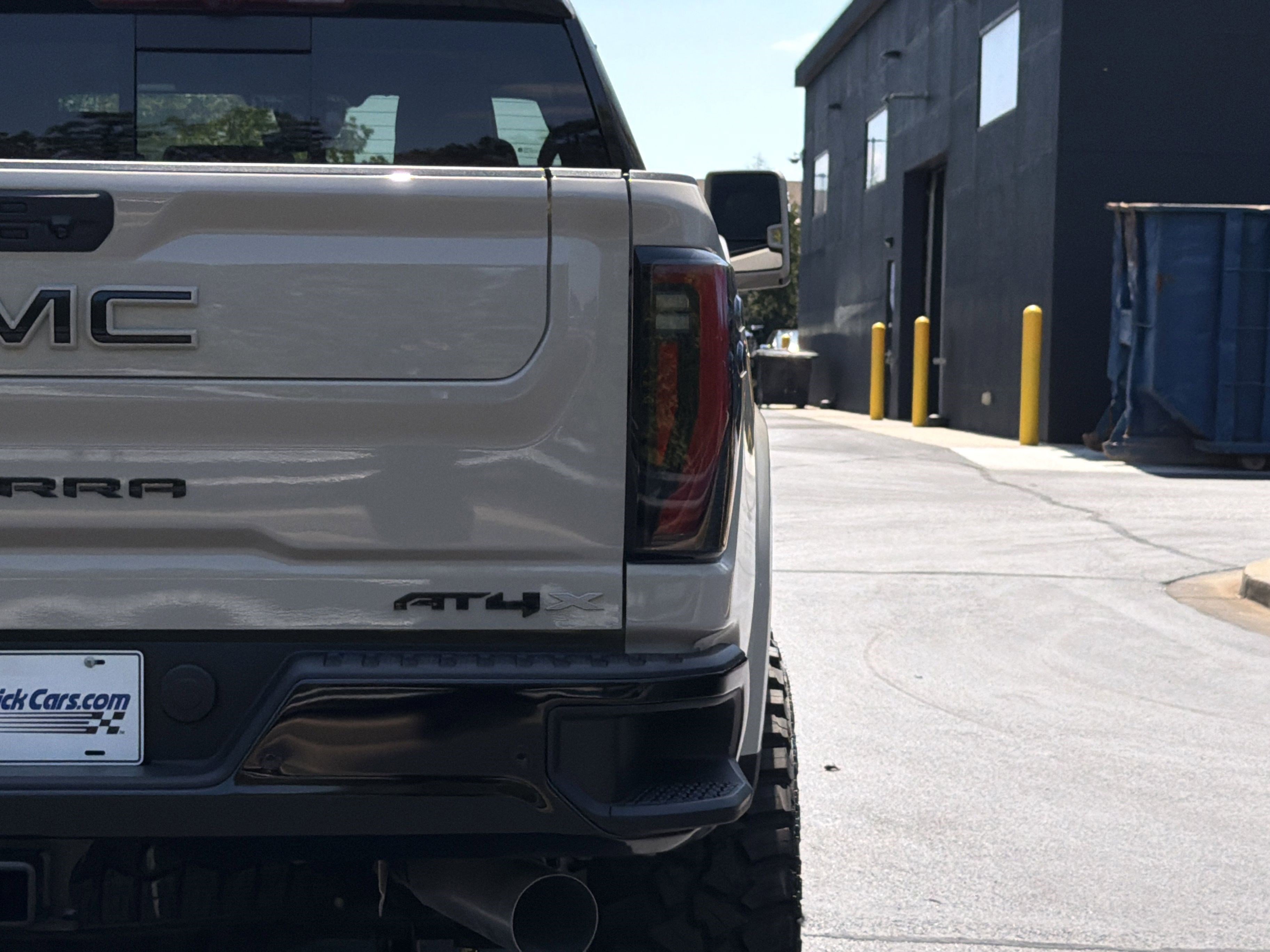 Used 2026 GMC Sierra 2500 AT4X w/ LPO, Black Badging Package AWD/4WD image 23