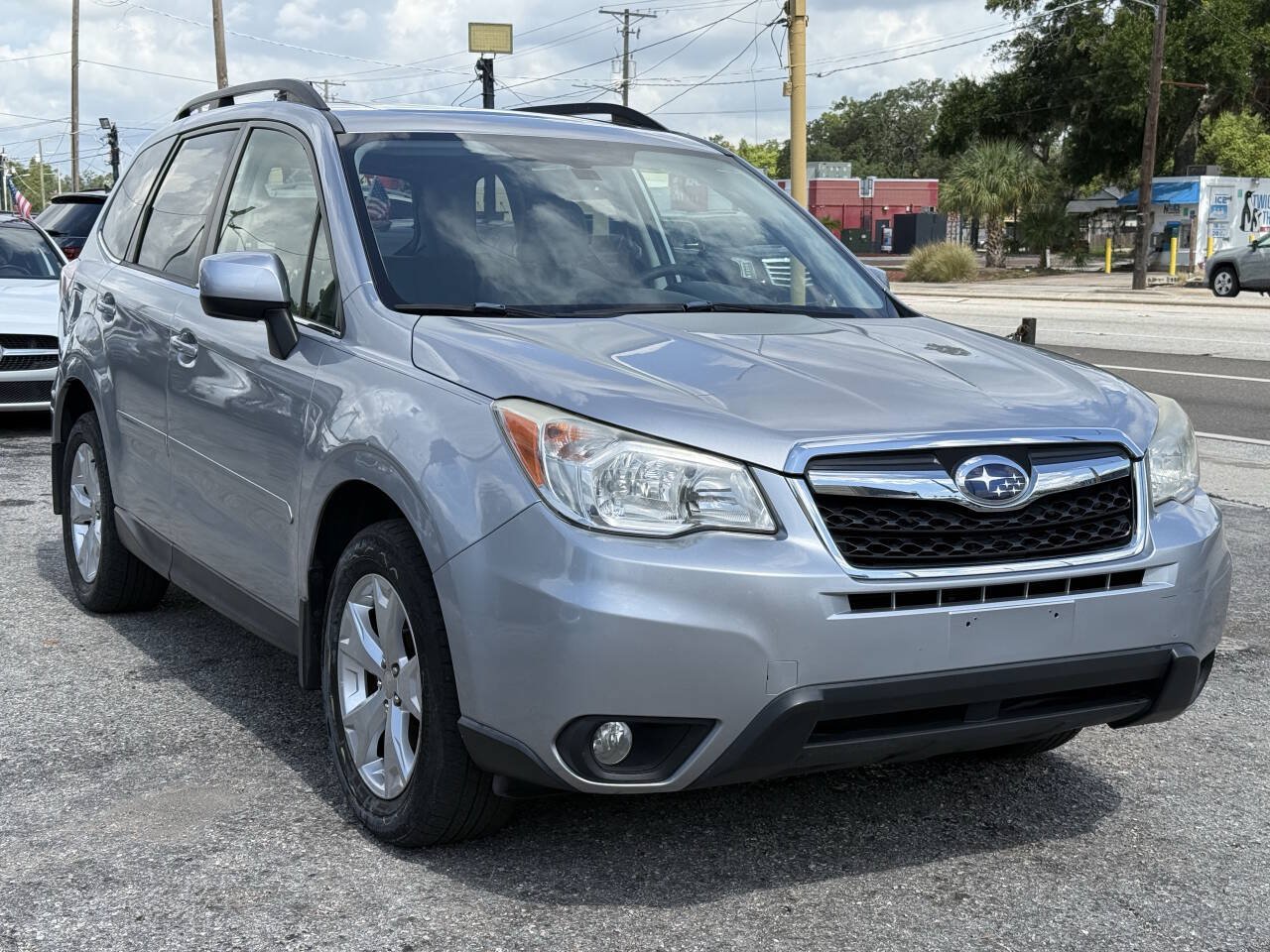 Used 2014 Subaru Forester 2.5i Limited AWD/4WD image 9