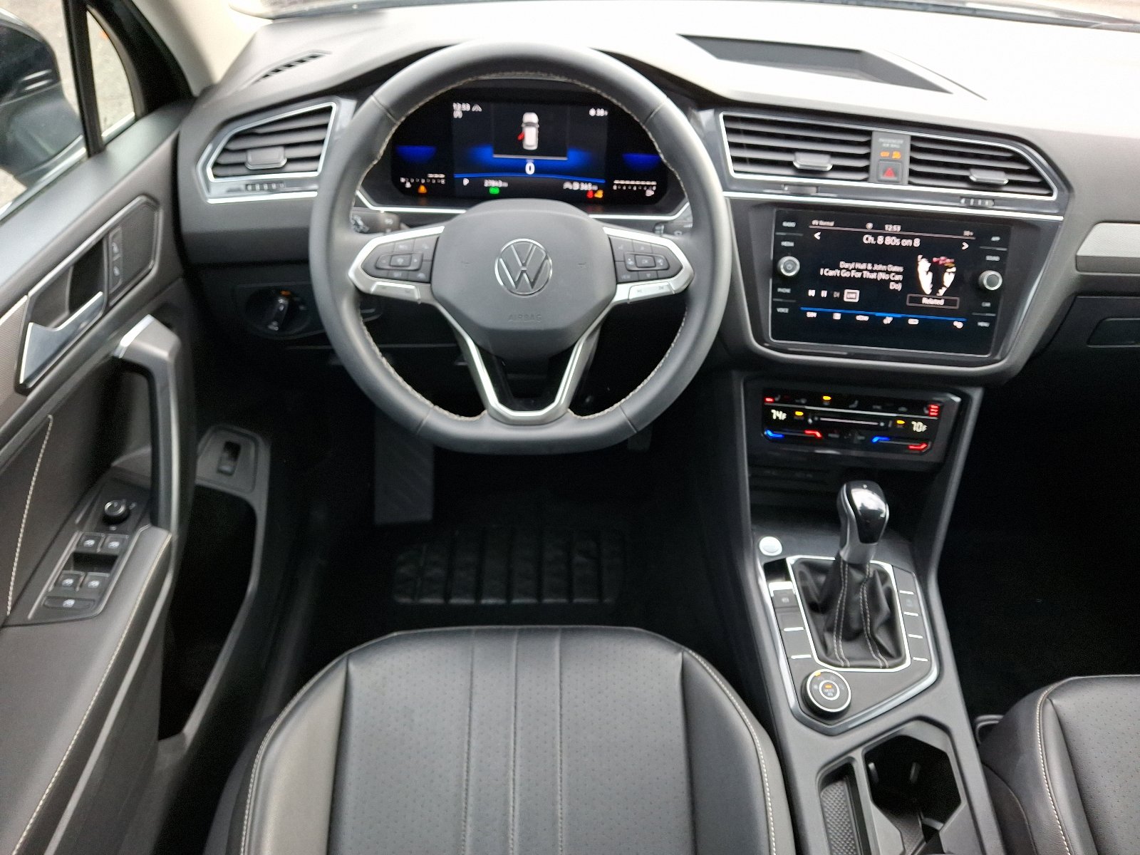 Certified 2022 Volkswagen Tiguan SE image 12