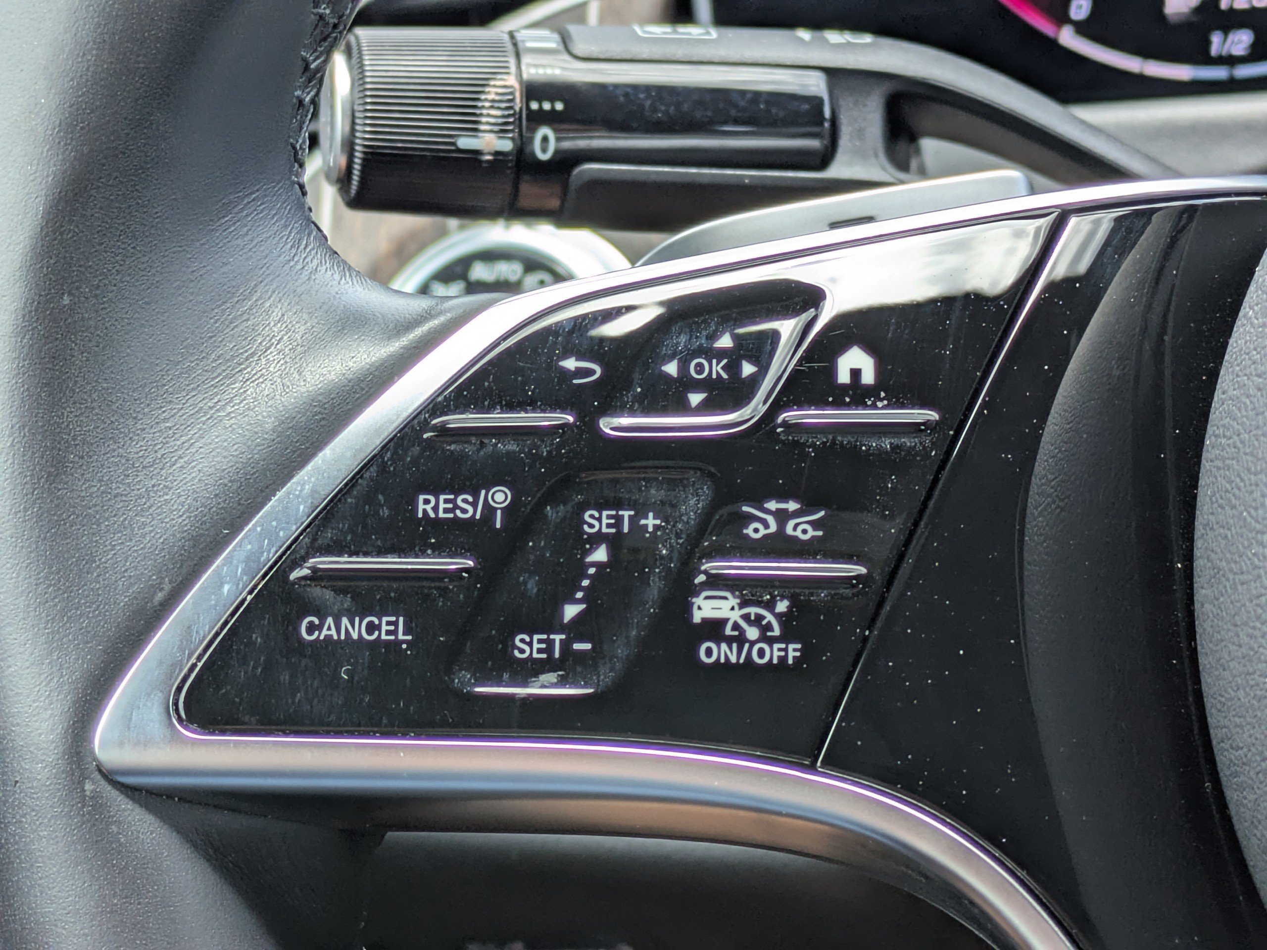 Used 2025 Mercedes-Benz E 450 4MATIC Sedan image 25