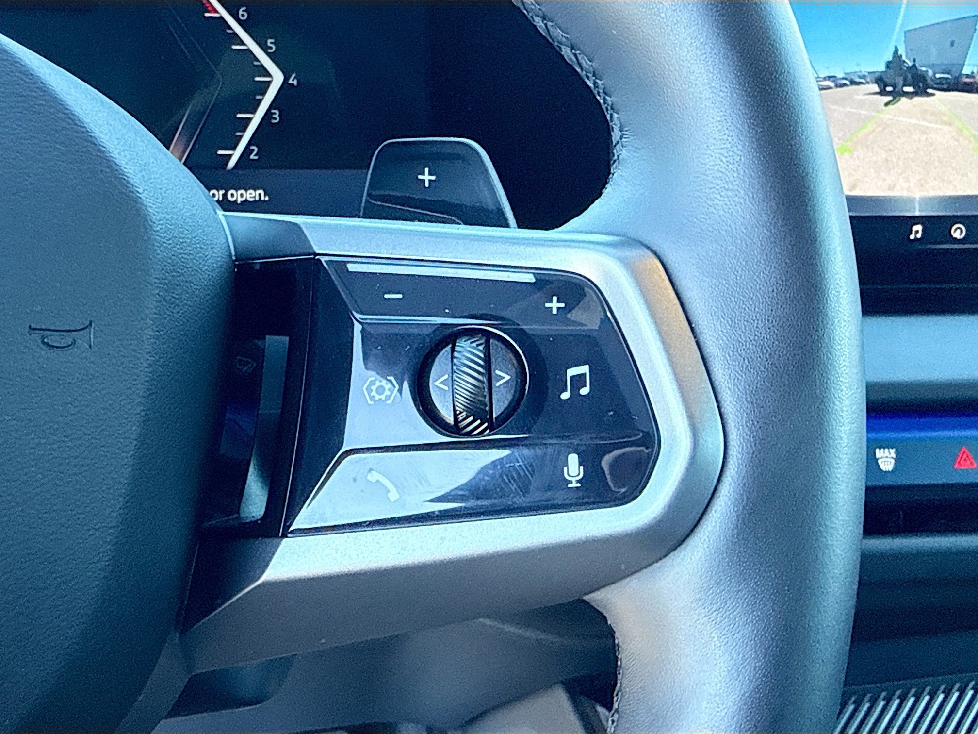 Used 2025 BMW X3 xDrive30i image 39