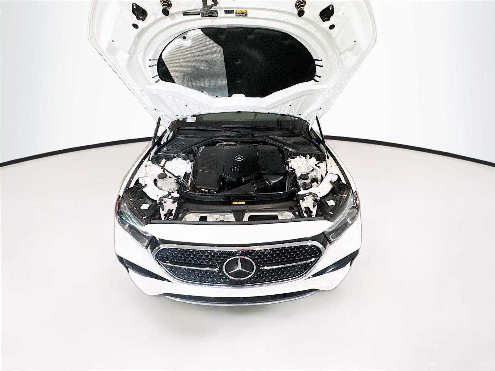 Used 2024 Mercedes-Benz E 350 4MATIC Sedan image 28