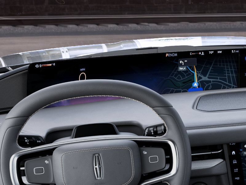 New 2027 Lincoln Navigator Reserve AWD/4WD image 13