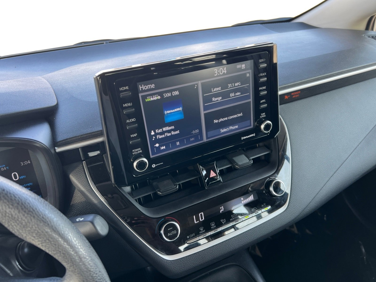 Used 2022 Toyota Corolla LE image 15