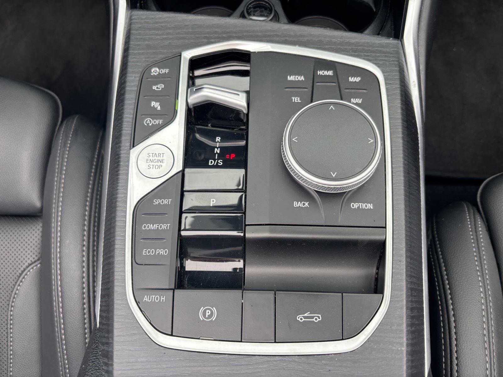Certified 2025 BMW 430i Convertible RWD image 30