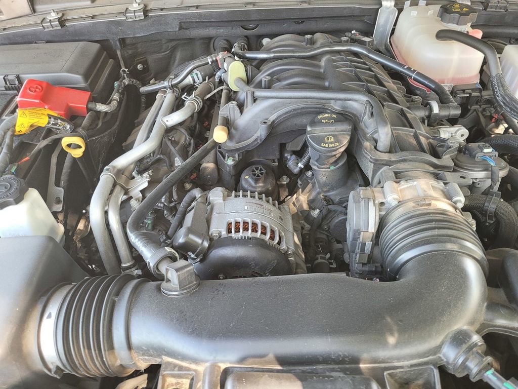 Used 2022 Jeep Gladiator Overland w/ Trailer Tow Package AWD/4WD image 24