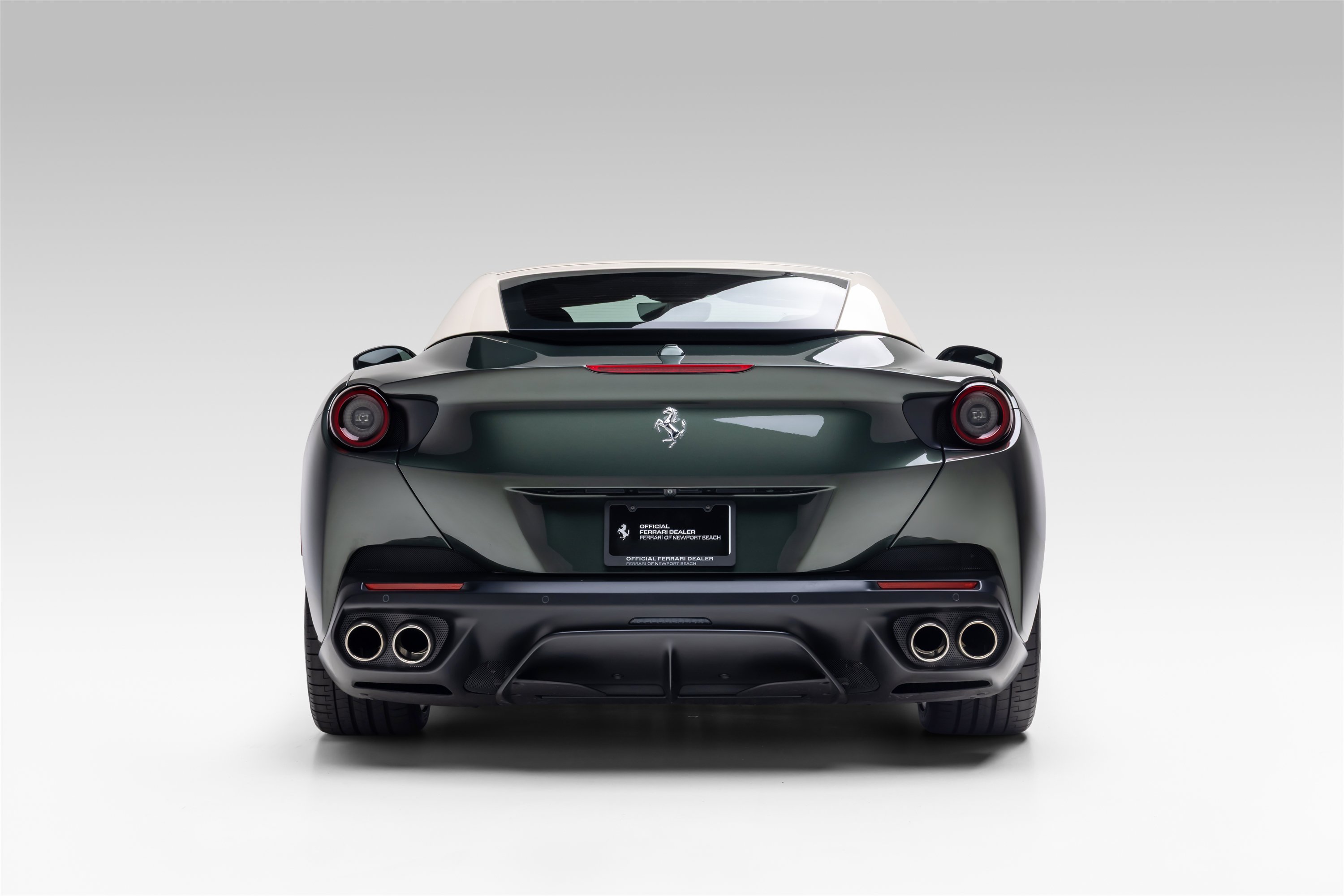 Certified 2019 Ferrari Portofino RWD image 8