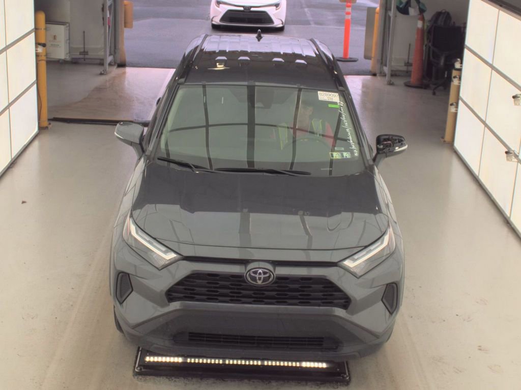 Used 2025 Toyota RAV4 XLE image 3