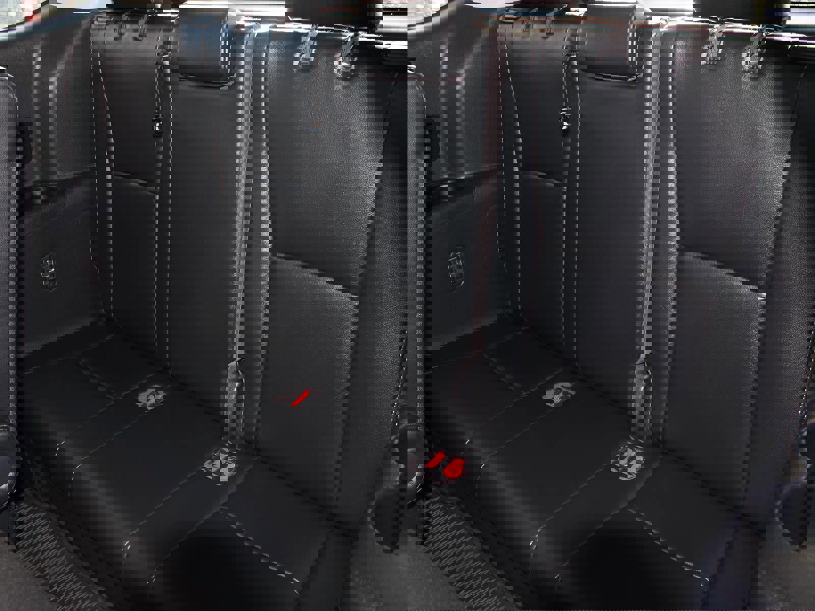 Used 2022 Toyota Highlander Platinum image 18