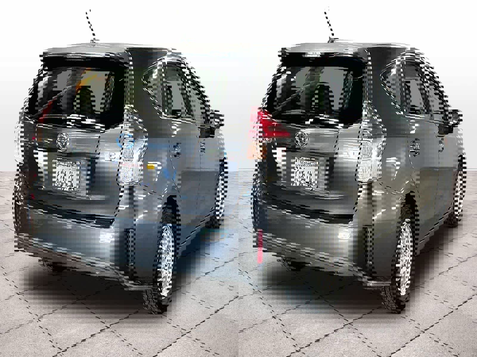 Used 2015 Toyota Prius V Four image 13