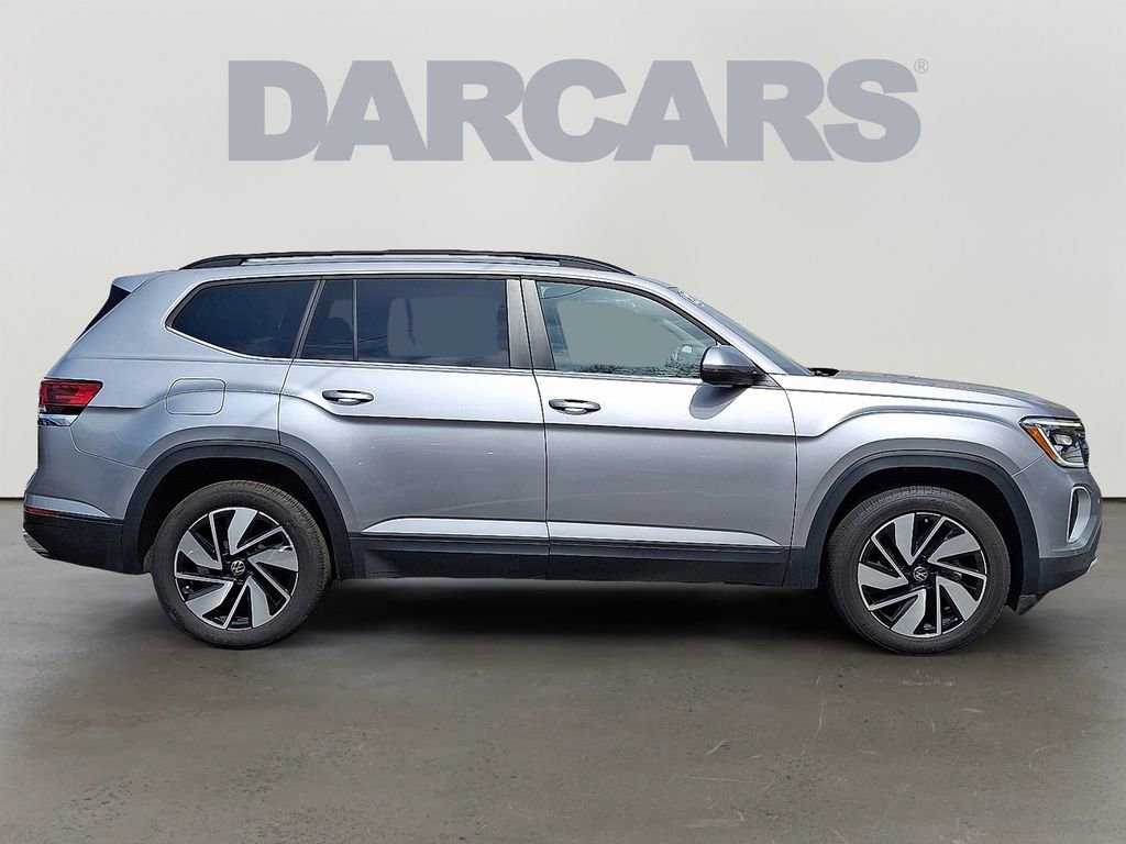 Used 2025 Volkswagen Atlas SE image 7