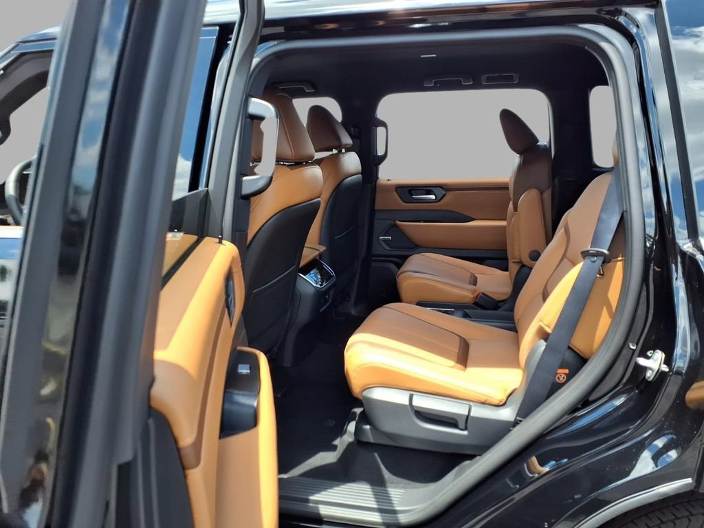 New 2026 Nissan Armada SL w/ Captain's Chari Seat Package AWD/4WD image 24
