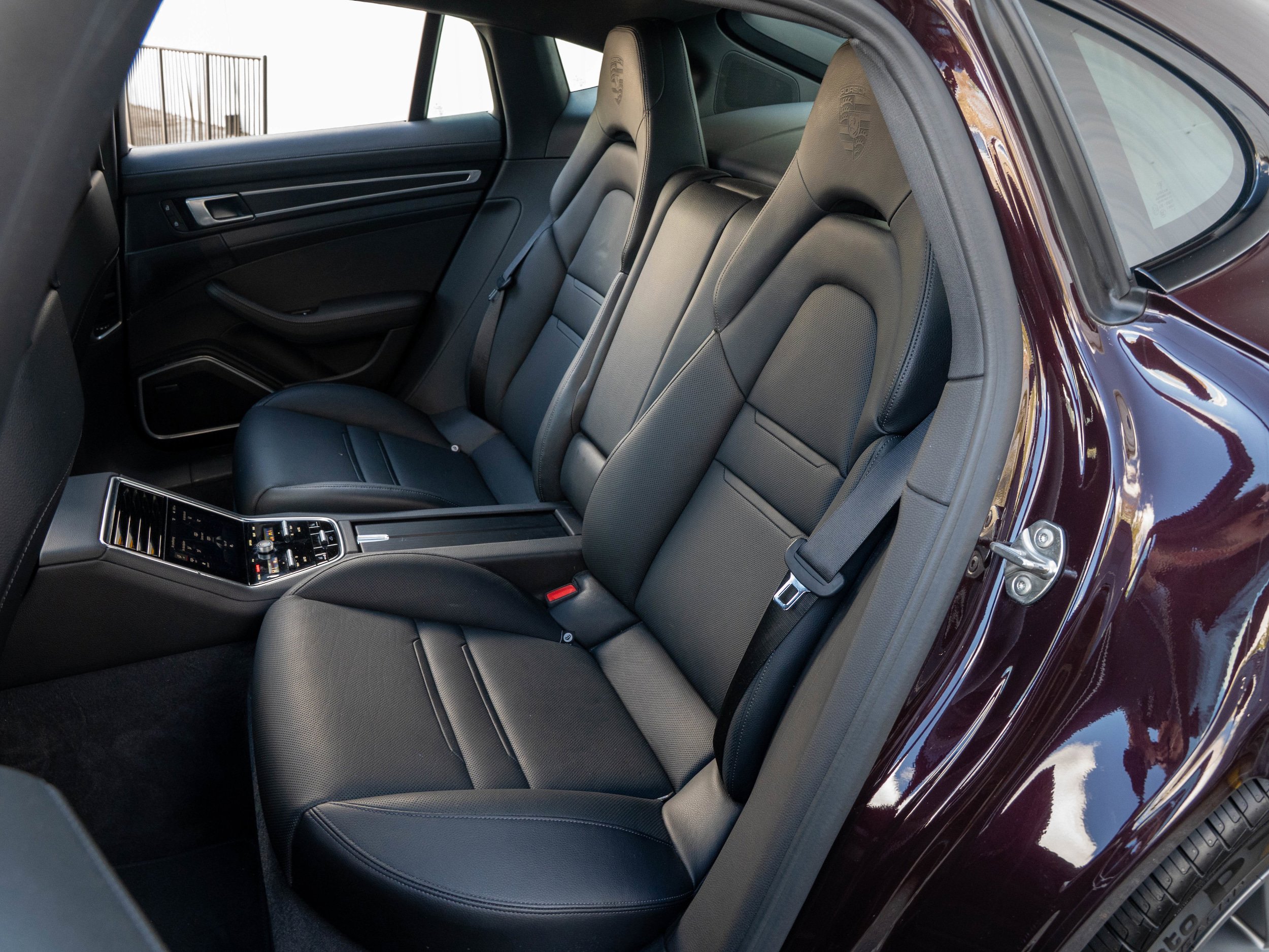 Certified 2023 Porsche Panamera 4 Platinum Edition image 33