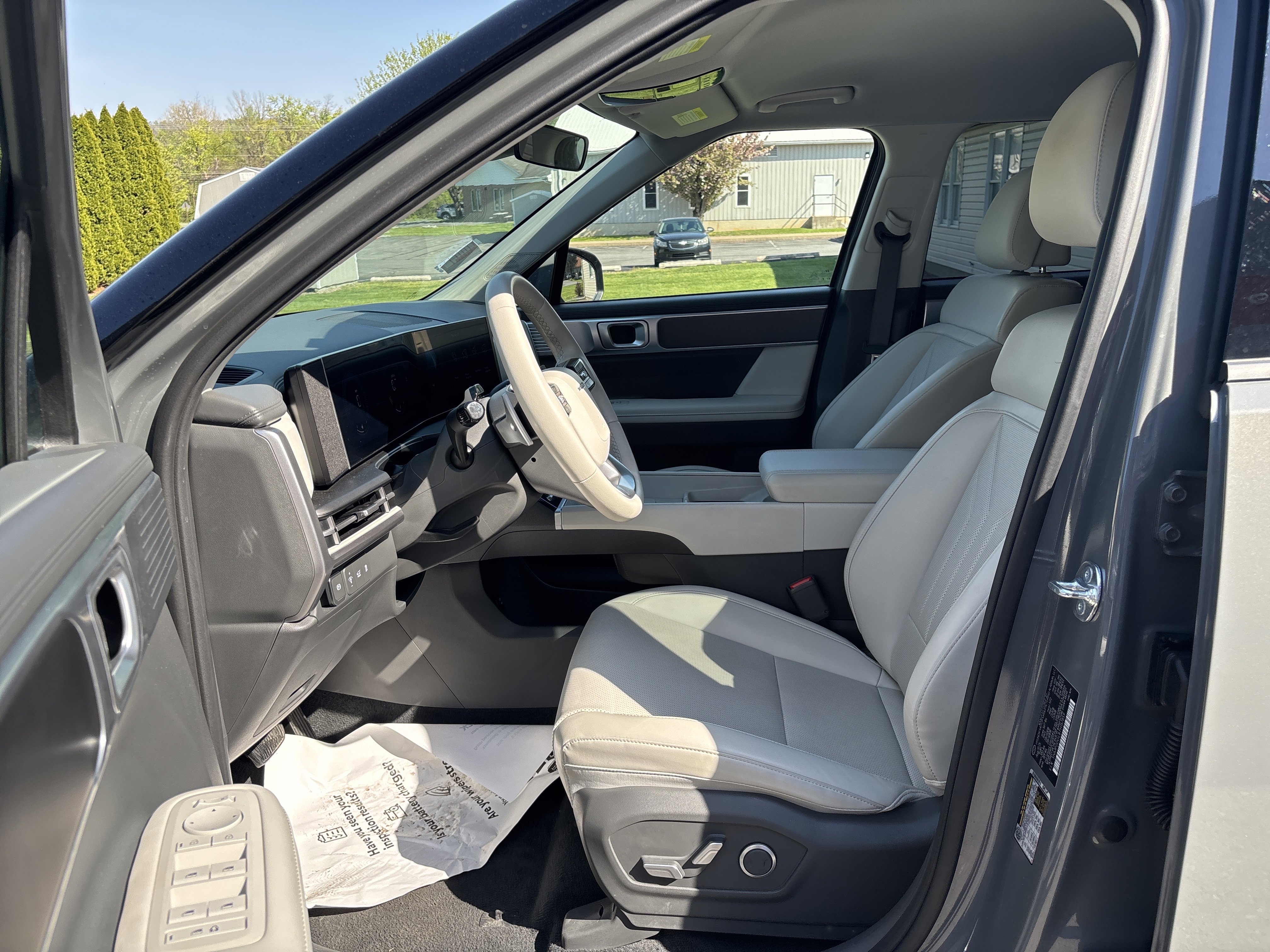 Used 2026 Hyundai Santa Fe SEL AWD/4WD image 13
