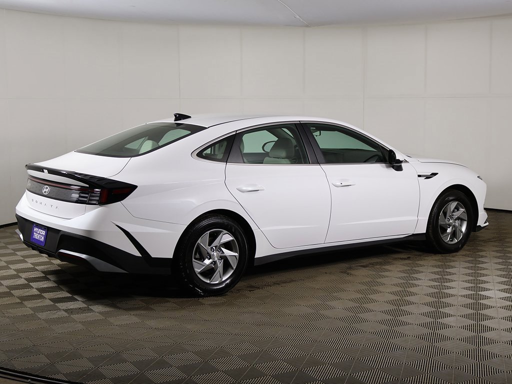 Certified 2025 Hyundai Sonata SE image 8