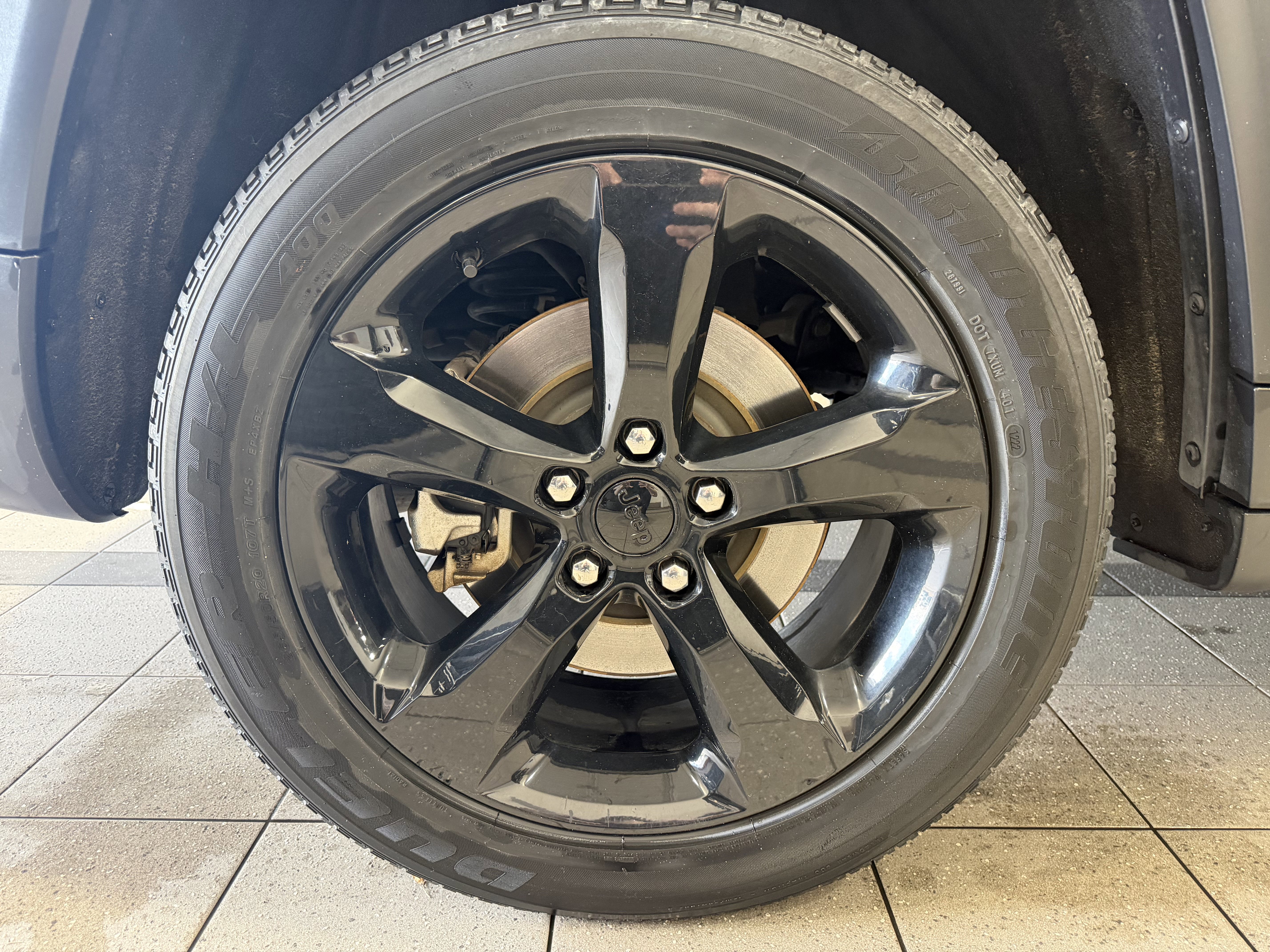 Used 2023 Jeep Grand Cherokee L Laredo image 10