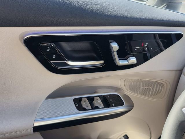 New 2026 Mercedes-Benz GLC 300 image 11