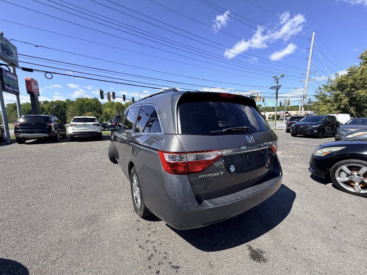 Used 2011 Honda Odyssey EX image 23