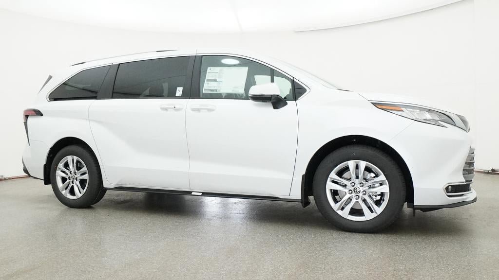 New 2026 Toyota Sienna Limited FWD image 28