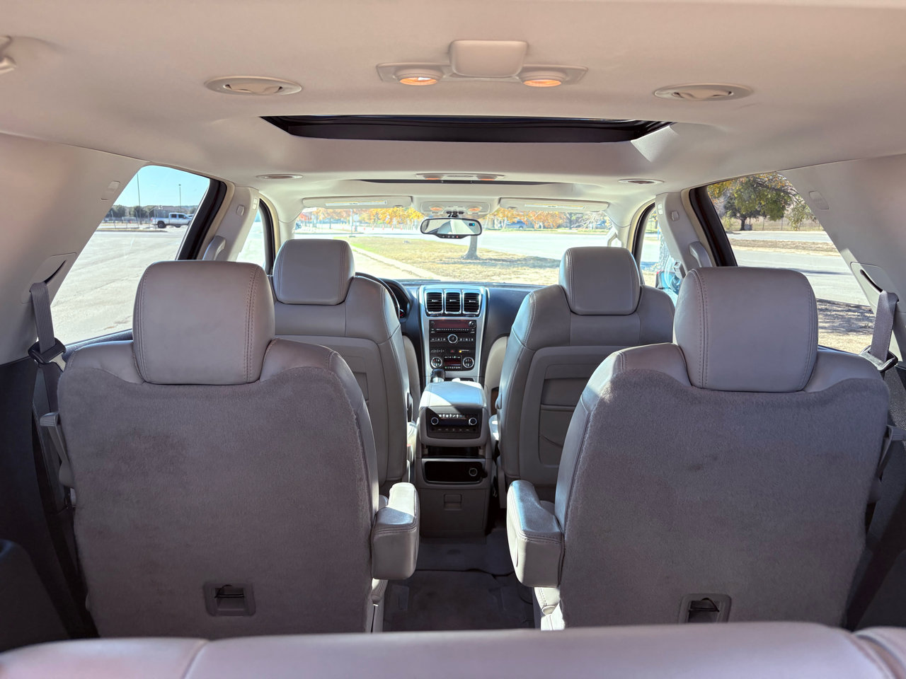 Used 2008 GMC Acadia SLT w/ Luxury Package image 8