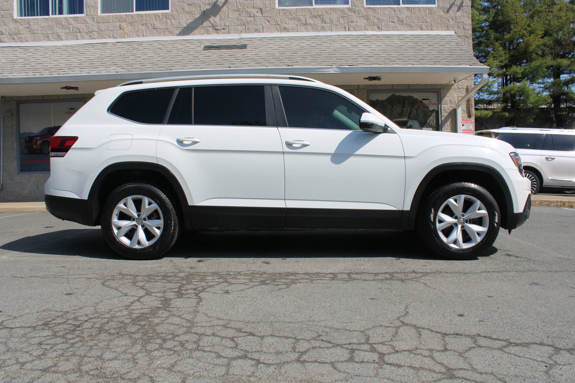 Used 2018 Volkswagen Atlas SE FWD image 26